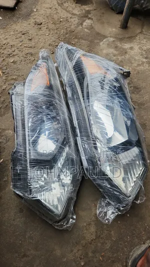 Head Lamp HRV 2013 Direct Tokunbo