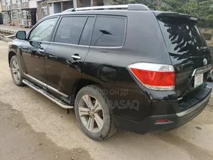 Toyota Highlander 2013 Black
