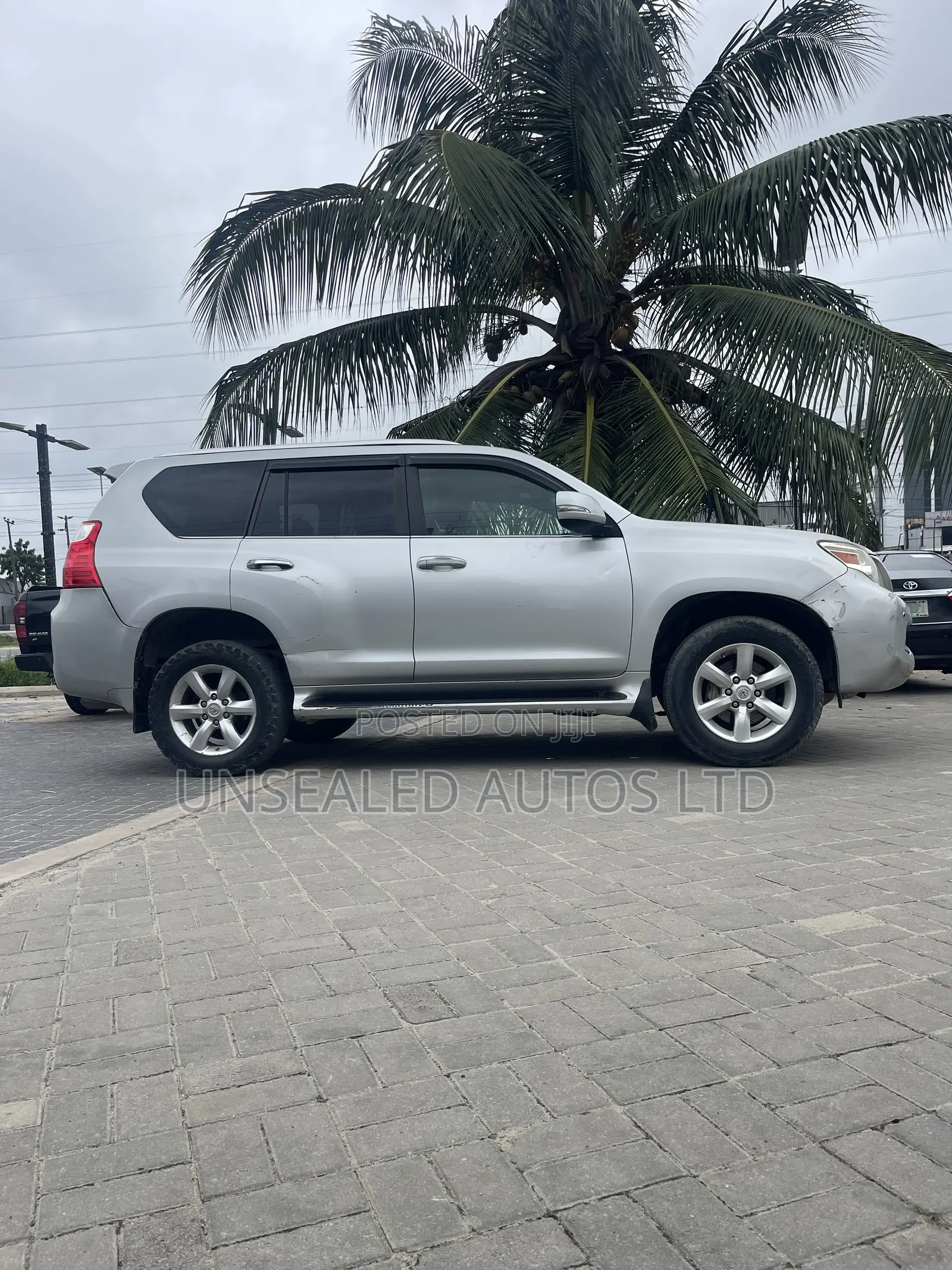Lexus GX 460 2011 Silver