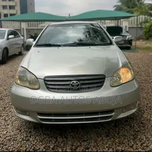 Toyota Corolla LE 2005 Gold