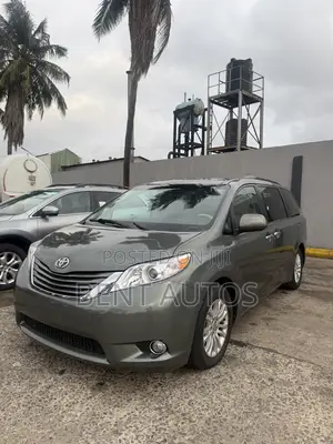 Toyota Sienna XLE 7 Passenger 2011 Gray