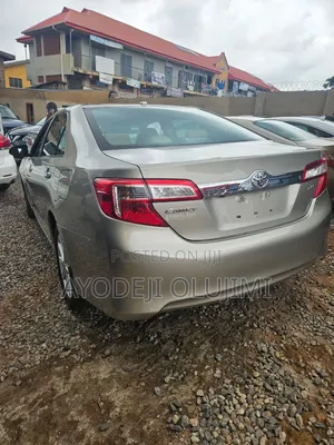 Toyota Camry 2014 Silver