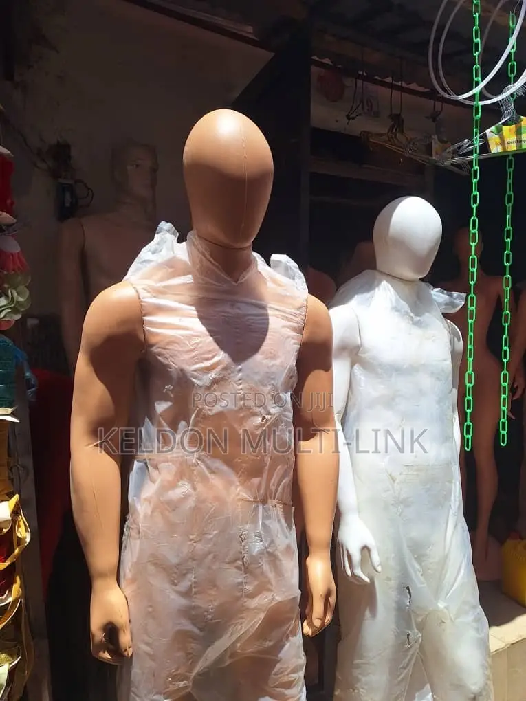 White Faceless Superman Male Mannequin