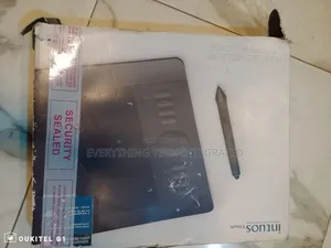 Wacom Intuos5 Touch Small Pen Tablet