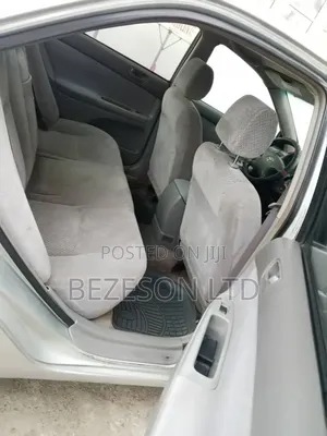 Toyota Camry XLE V6 4dr Sedan (3.0L 6cyl 5A) 2005 Silver