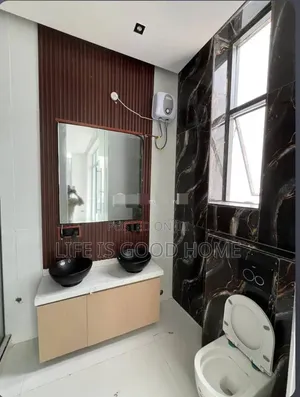 1bdrm Shared Apartment in Agungi East Estate for rent