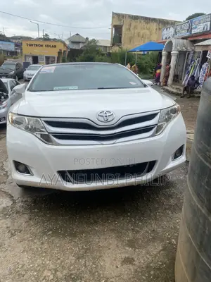 Toyota Venza XLE 2014 White