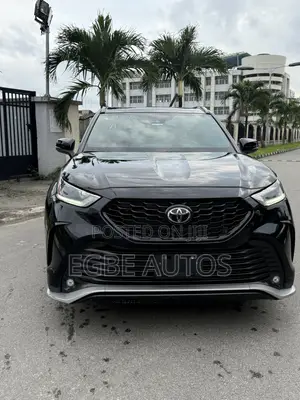 Toyota Highlander XSE AWD 2023 Black