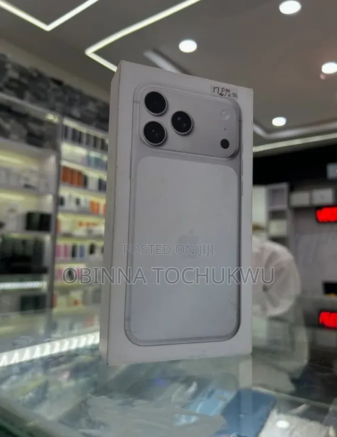 New Apple iPhone 17 Pro Max 256 GB Silver