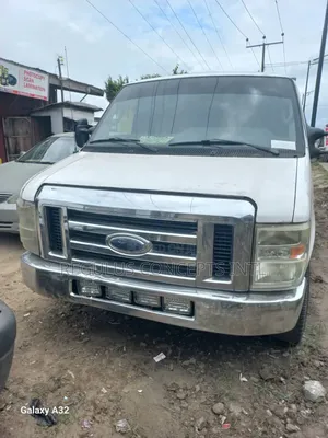 Ford E250 1995 White