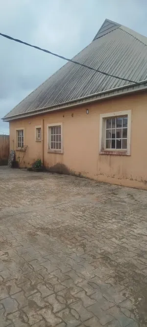 2bdrm Bungalow in Adexson, Igando / Ikotun/Igando for sale