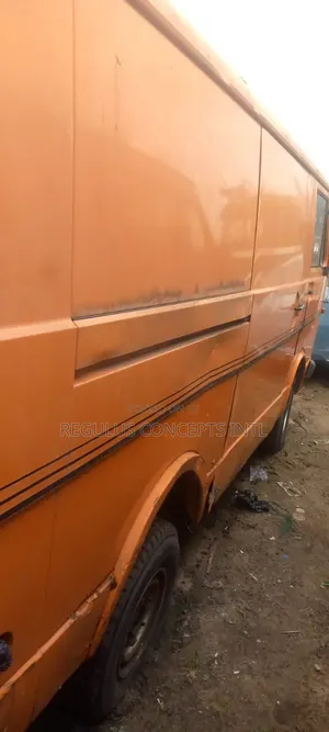 Volkswagen LT 1982 Red