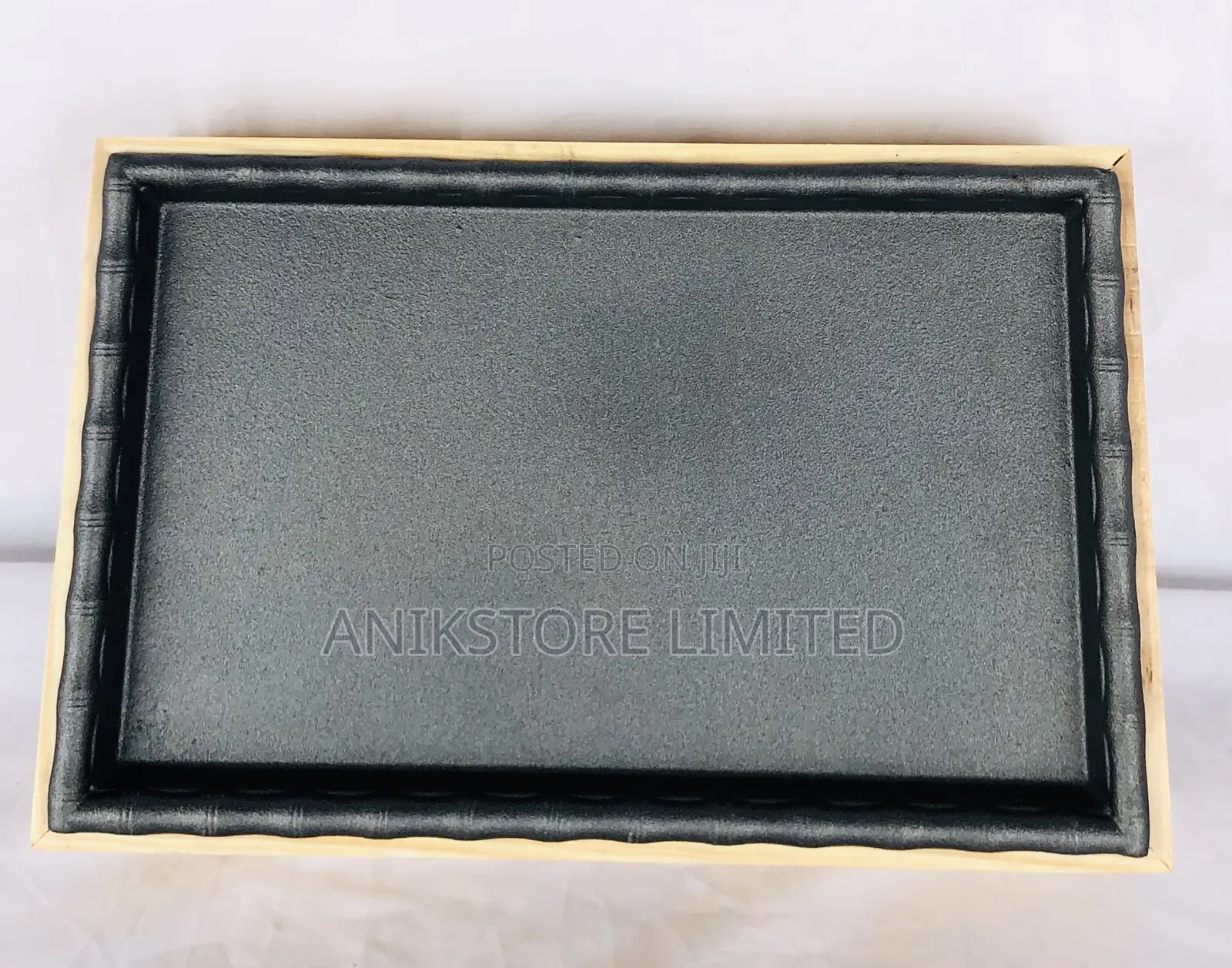 Rectangular Sizzler With Wooden Base