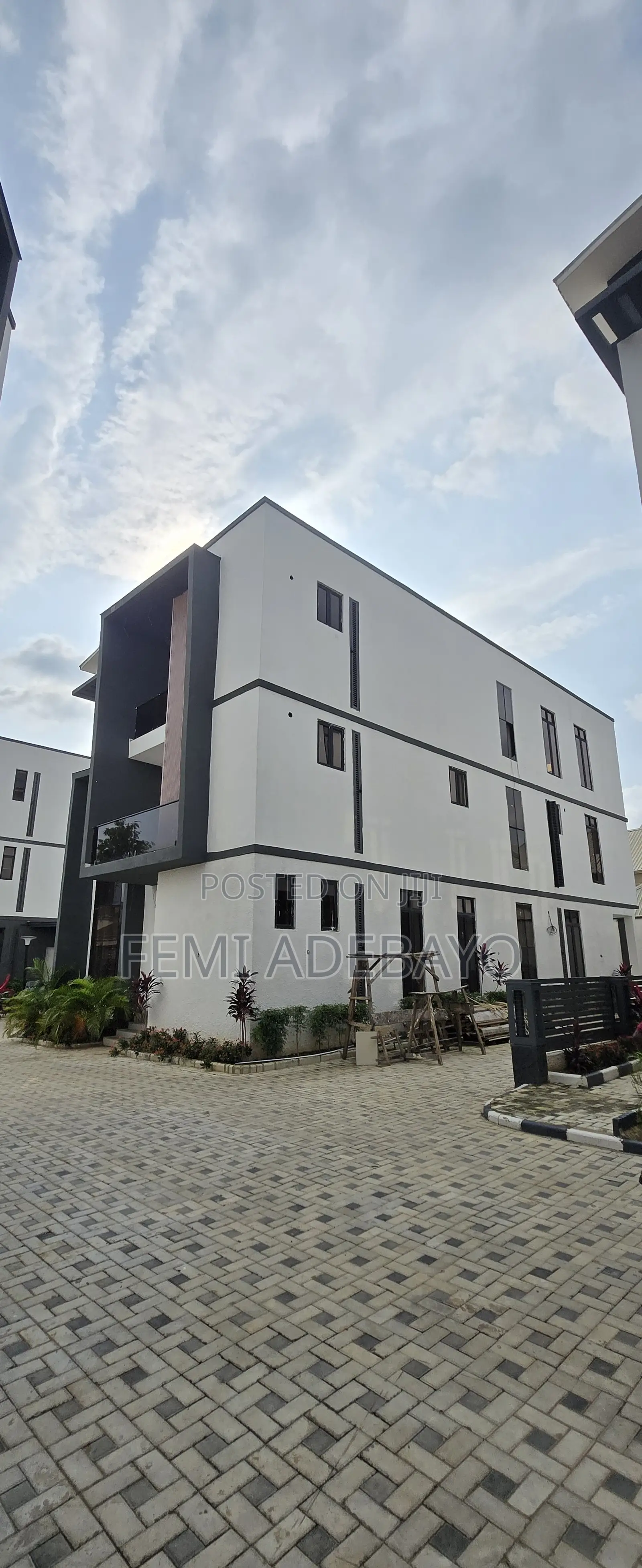 Newly Built 6 Bedroom Terrace Duplex