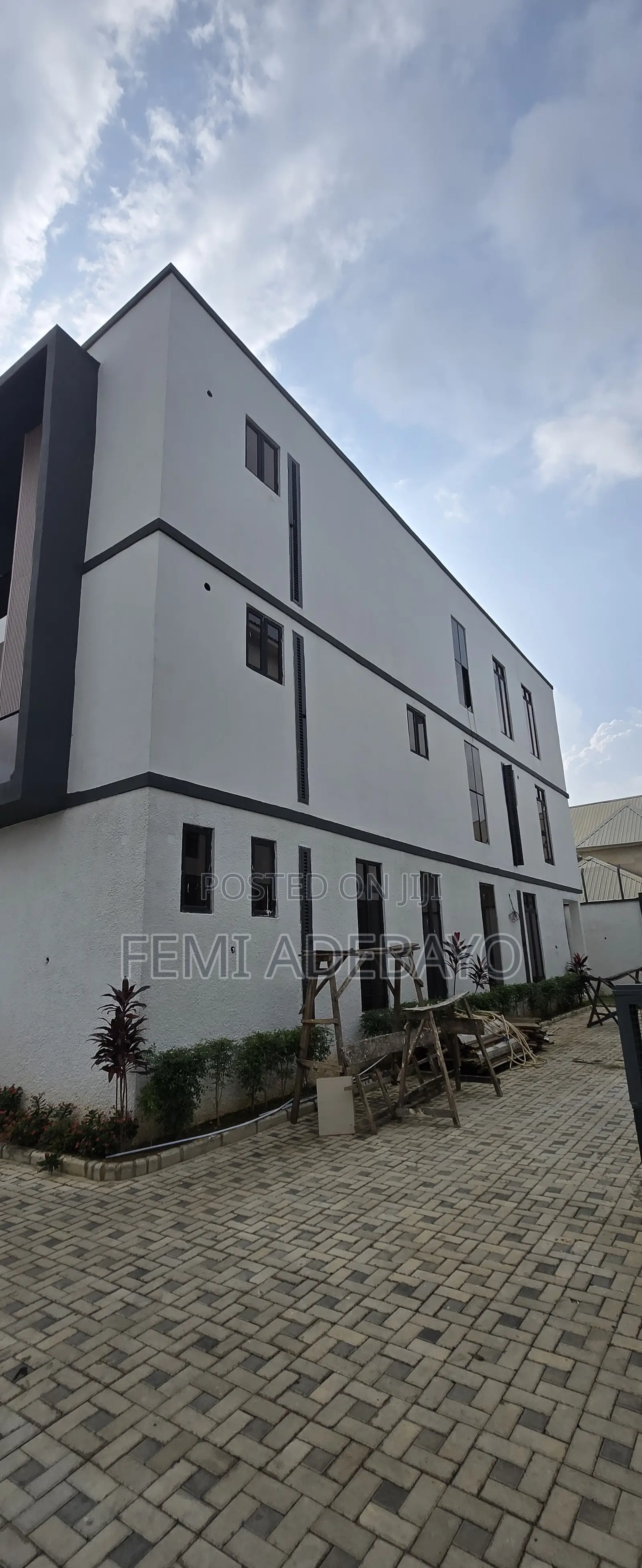 Newly Built 6 Bedroom Terrace Duplex