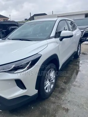 Toyota Corolla Cross 2025 White