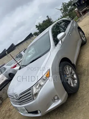 Toyota Venza 2010 Silver