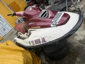 Jet Ski Bombardiear