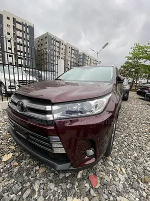 Toyota Highlander Limited 4x4 V6 (3.5L 6cyl 8A) 2018 Burgundy