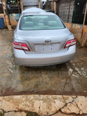Toyota Camry 2011 Silver