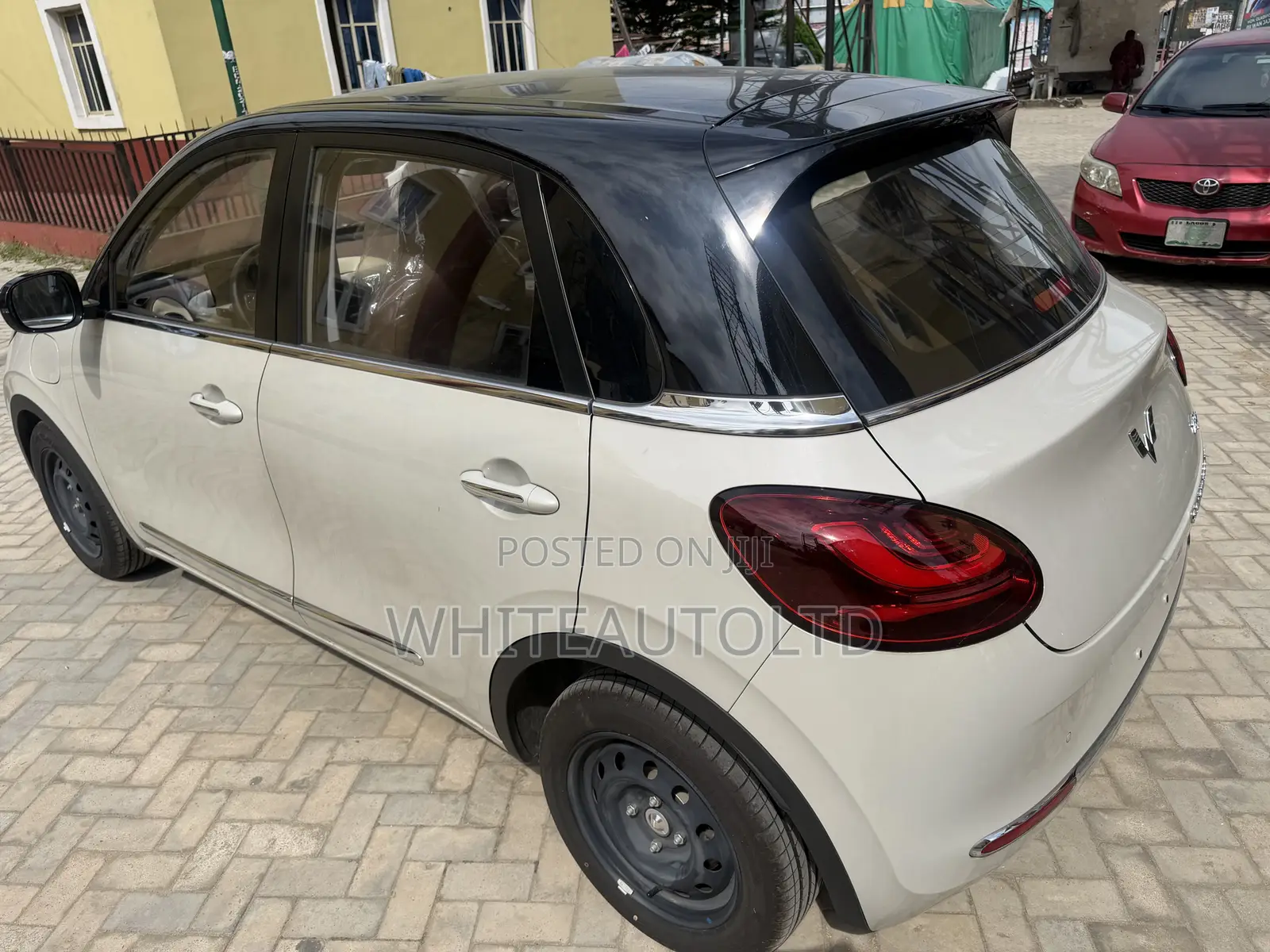 New Car 2025 Gold