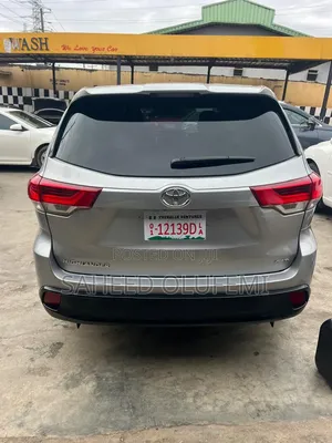 Toyota Highlander 2019 Gray