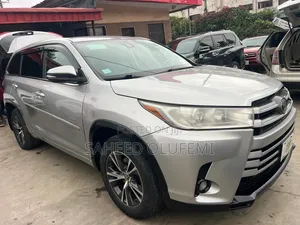 Toyota Highlander 2019 Gray
