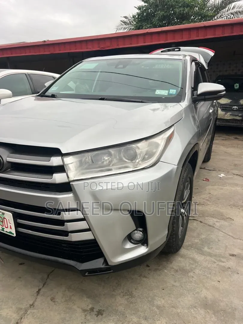Toyota Highlander 2019 Gray