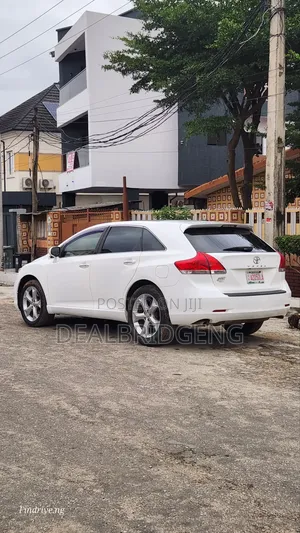 Toyota Venza V6 AWD 2012 White