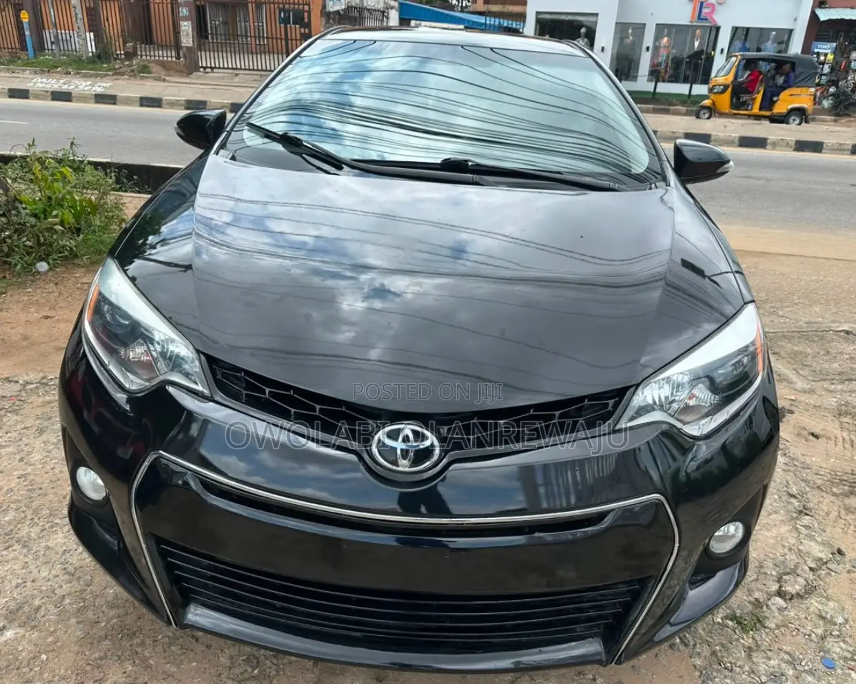 Toyota Corolla 2016 Black