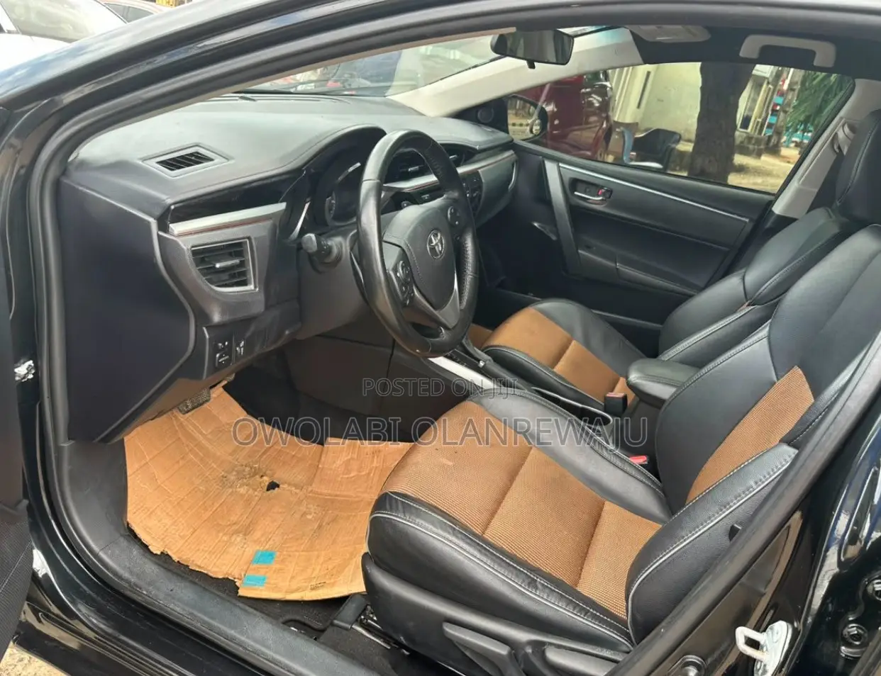 Toyota Corolla 2016 Black
