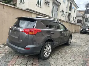 Toyota RAV4 Limited 4dr SUV AWD (2.5L 4cyl 6A) 2015 Gray
