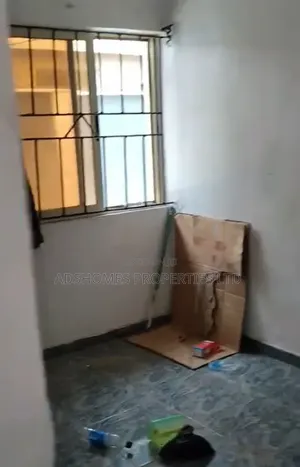 Mini Flat in Alagomeji for rent
