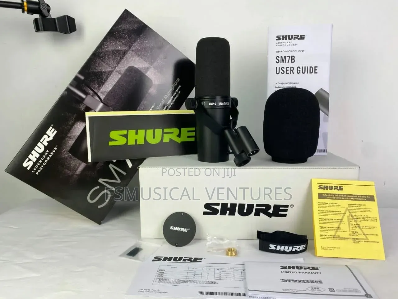 SHURE SM7B Vocal Dynamic Studio Microphone