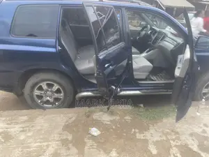Toyota Highlander 2005 Blue