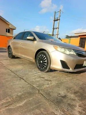 Toyota Camry 2013 Gold