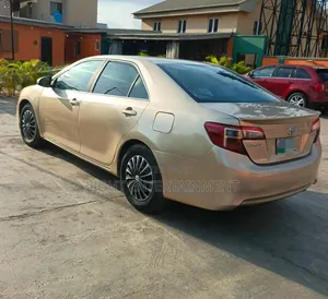 Toyota Camry 2013 Gold