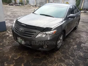 Toyota Camry 2010