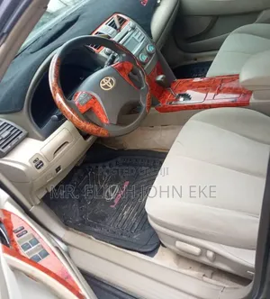 Toyota Camry 2010