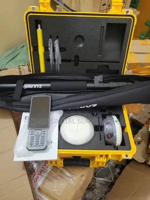 Singular XYZ GNSS Teciever