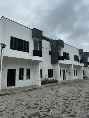 3bdrm Duplex in Lekki Phase 2 for rent