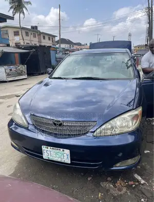 Toyota Camry LE 4dr Sedan (2.4L 4cyl 5M) 2003 Blue