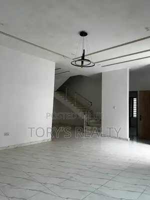 4bdrm Duplex in Lekki Phase 2 for rent