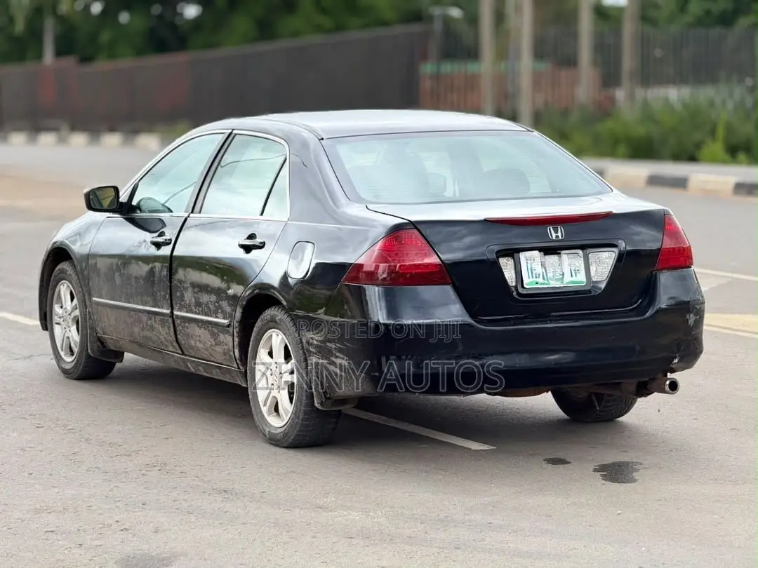 Honda Accord 2006 Black