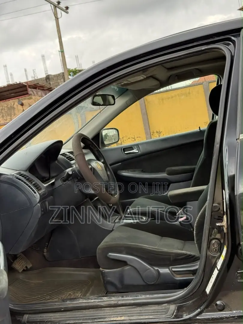 Honda Accord 2006 Black