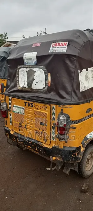 TVS King Cargo 2023 Yellow