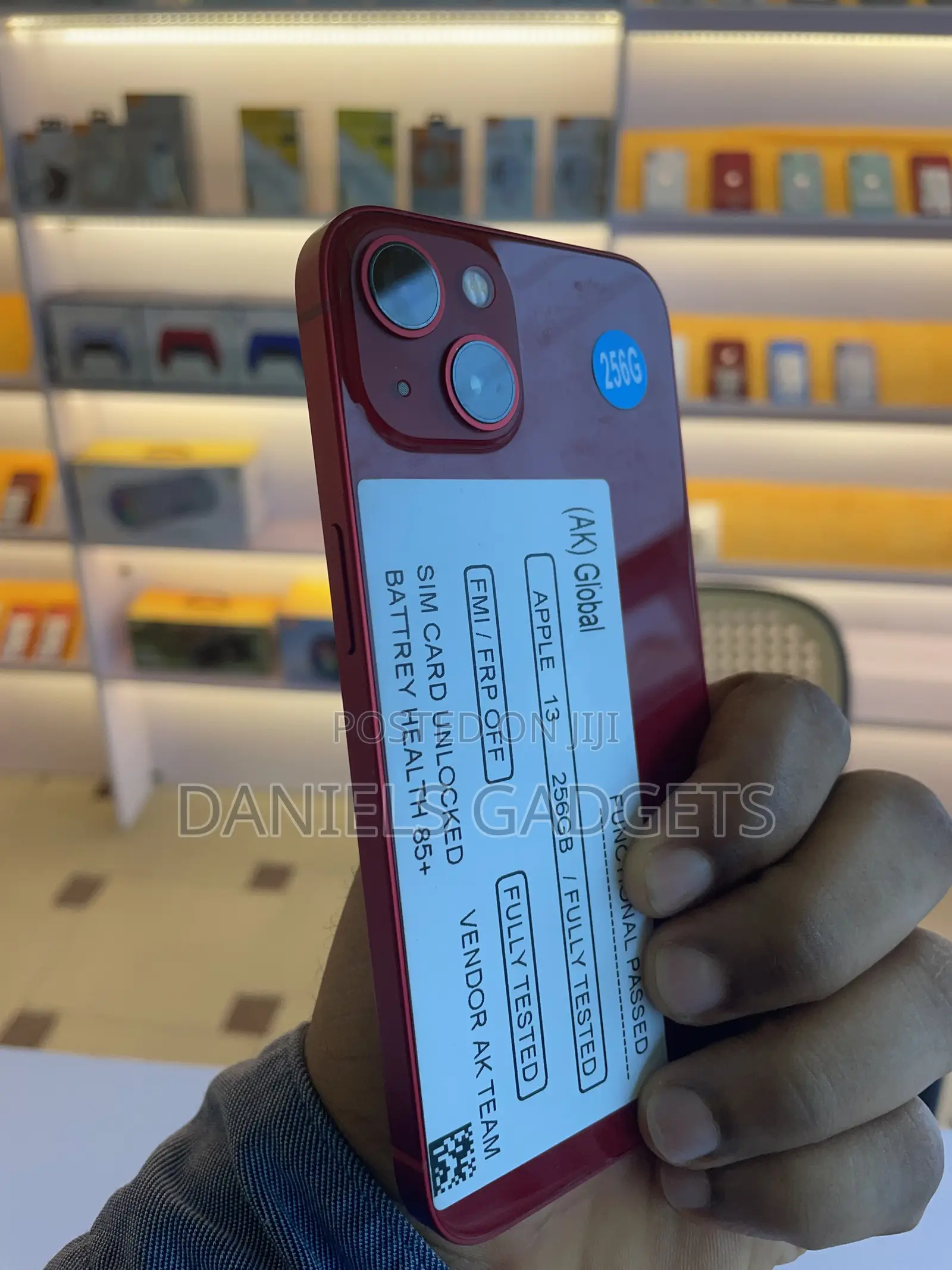 Apple iPhone 13 256 GB Red