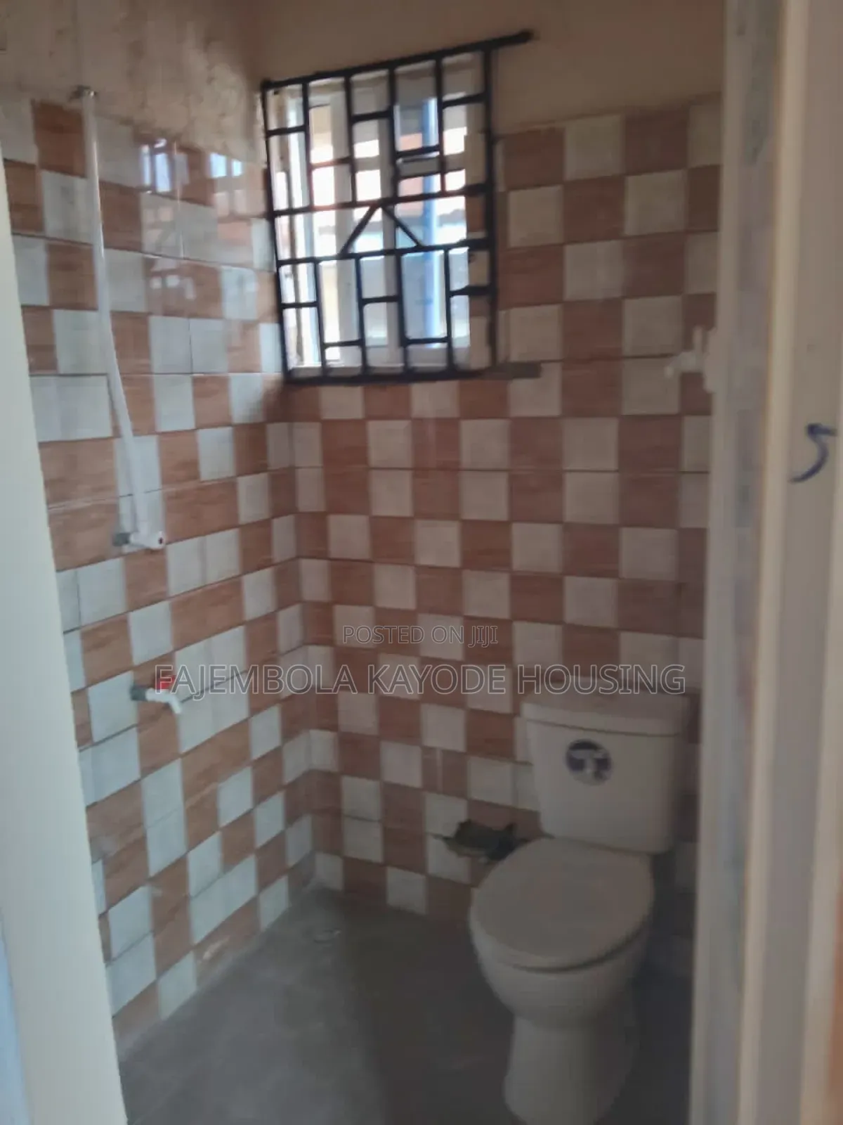 Mini Flat in Eniosa, Akobo for rent