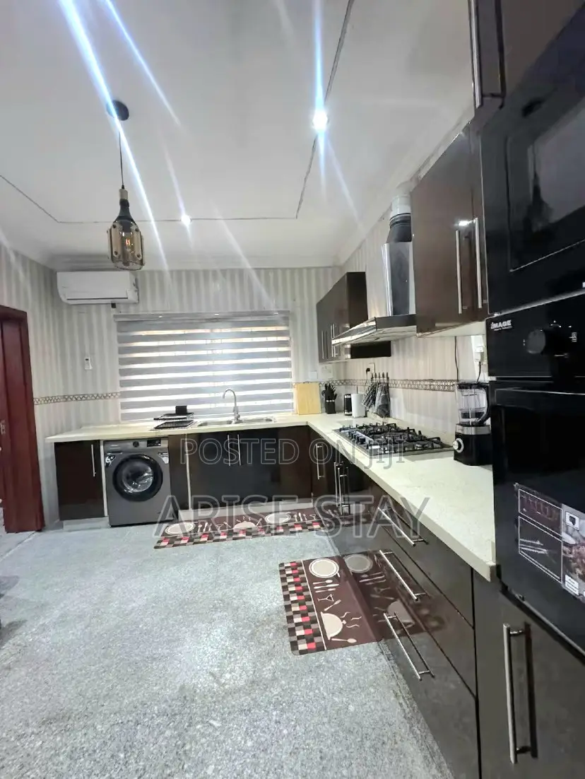 3-Bedroom Duplex With Swimming Pool– Ikeja Gra