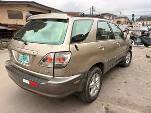 Lexus RX 300 2001 Gold